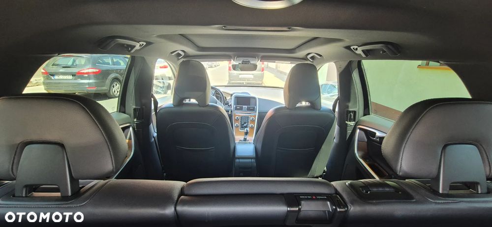Volvo XC 60 D4 Drive-E R-Design Momentum - 9