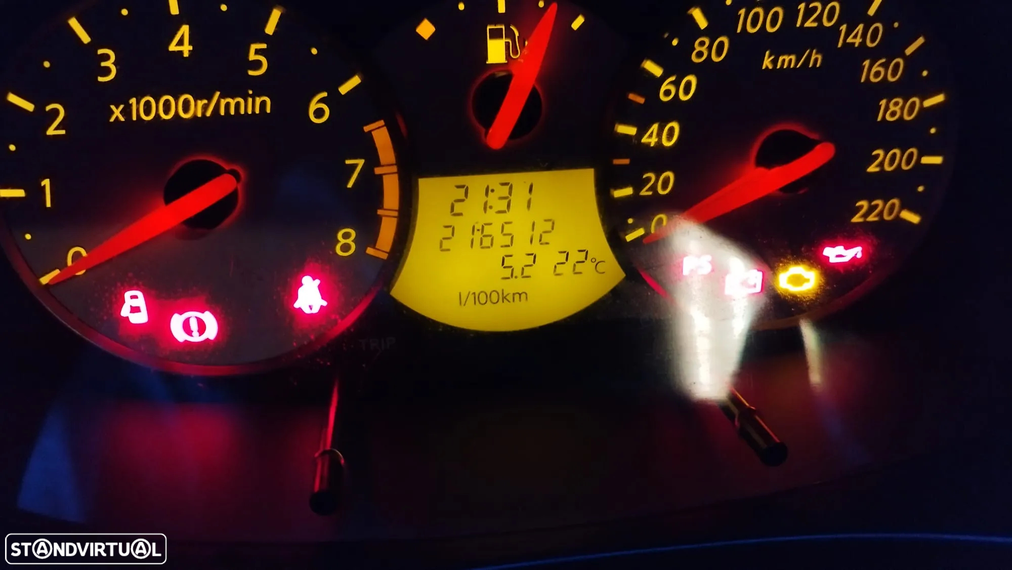 Nissan Micra 1.2 25 Aniversário - 10