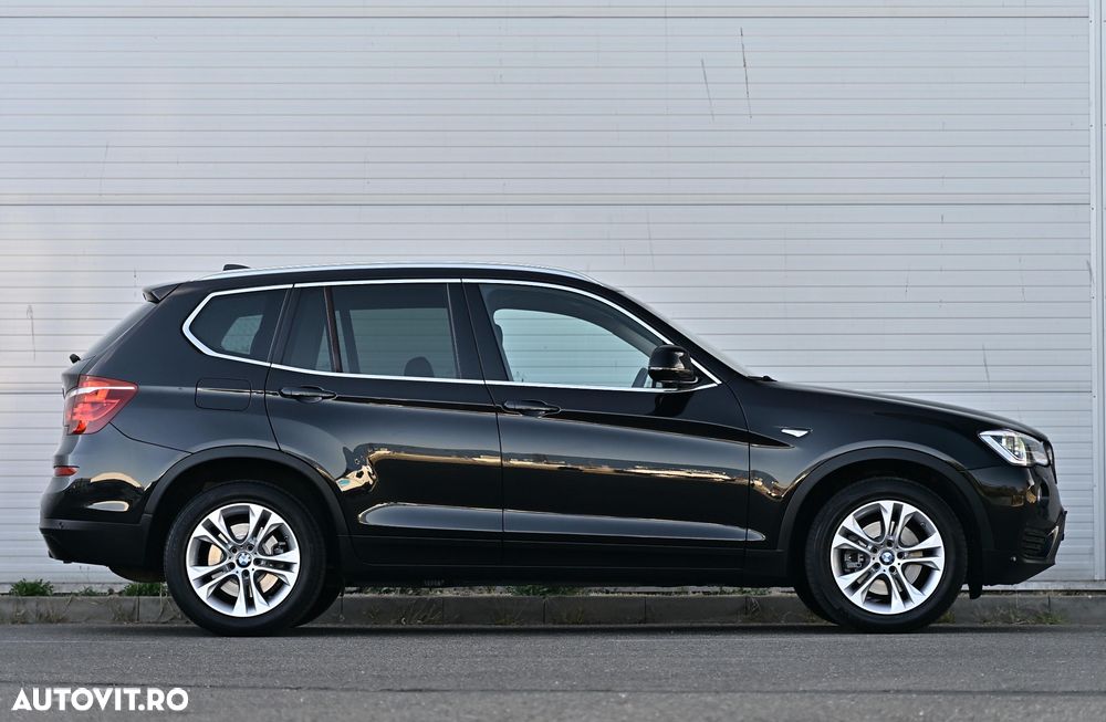 BMW X3 xDrive20d AT Luxury Line - 7