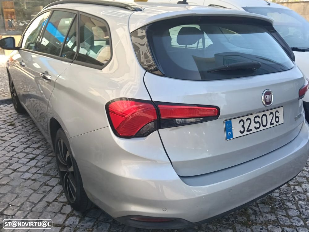 Fiat Tipo Station Wagon 1.3 M-Jet Lounge Tech J17 - 6