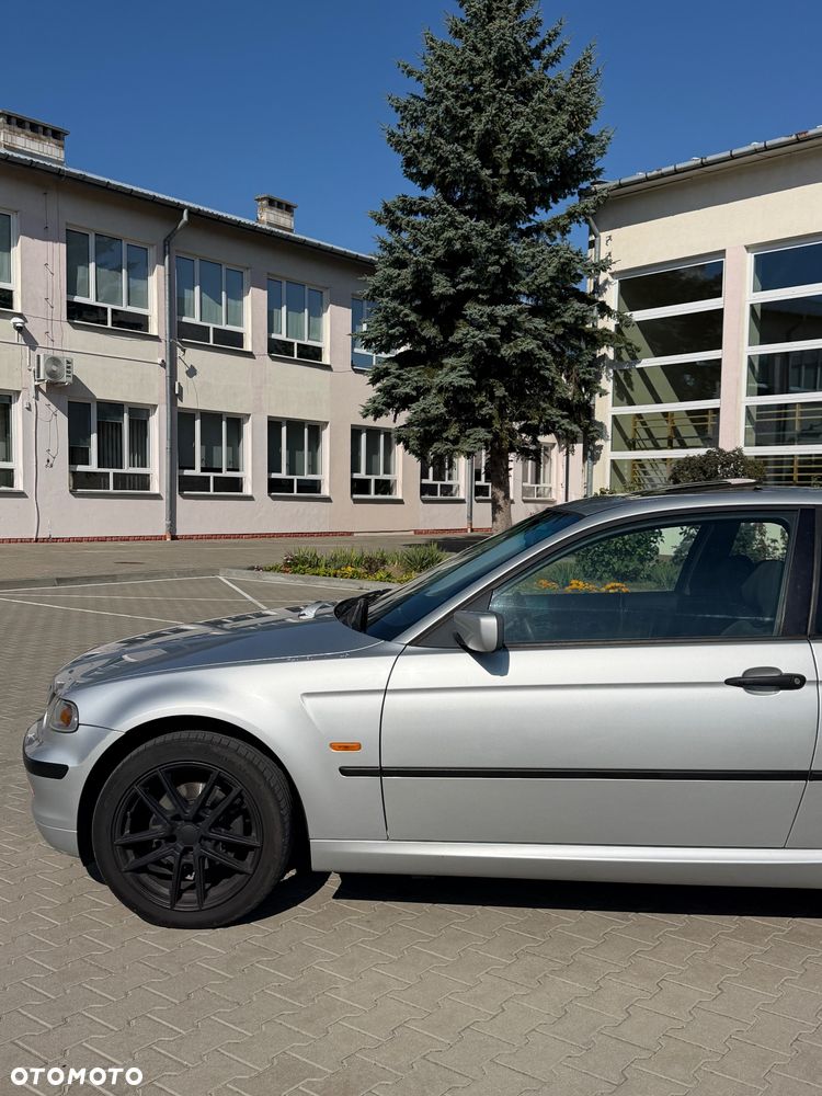 BMW Seria 3 2004 photo 4
