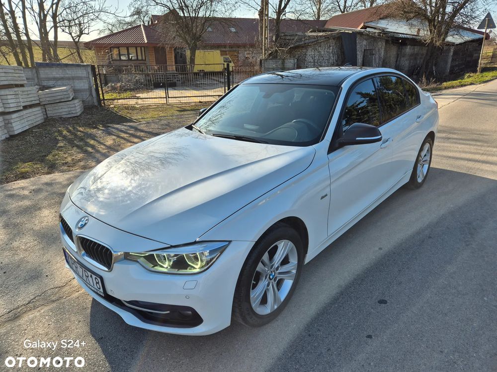 BMW Seria 3 318i Sport Line - 24