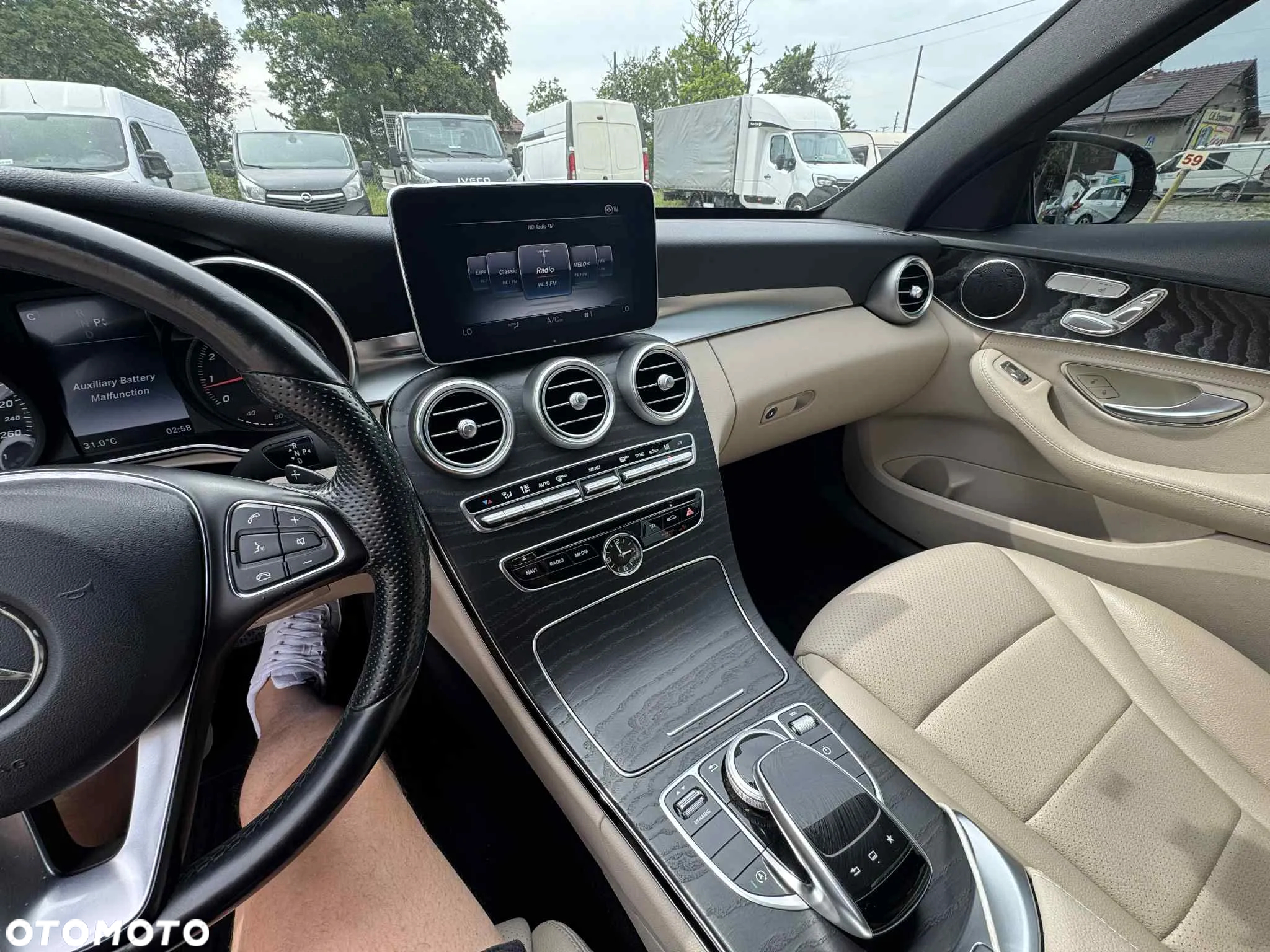 Mercedes-Benz Klasa C 300 4Matic 9G-TRONIC AMG Line - 10