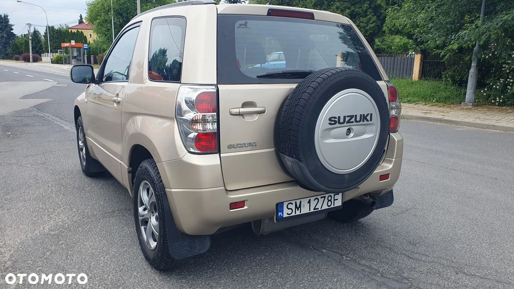 Suzuki Grand Vitara 1.9 DDiS Comfort - 17