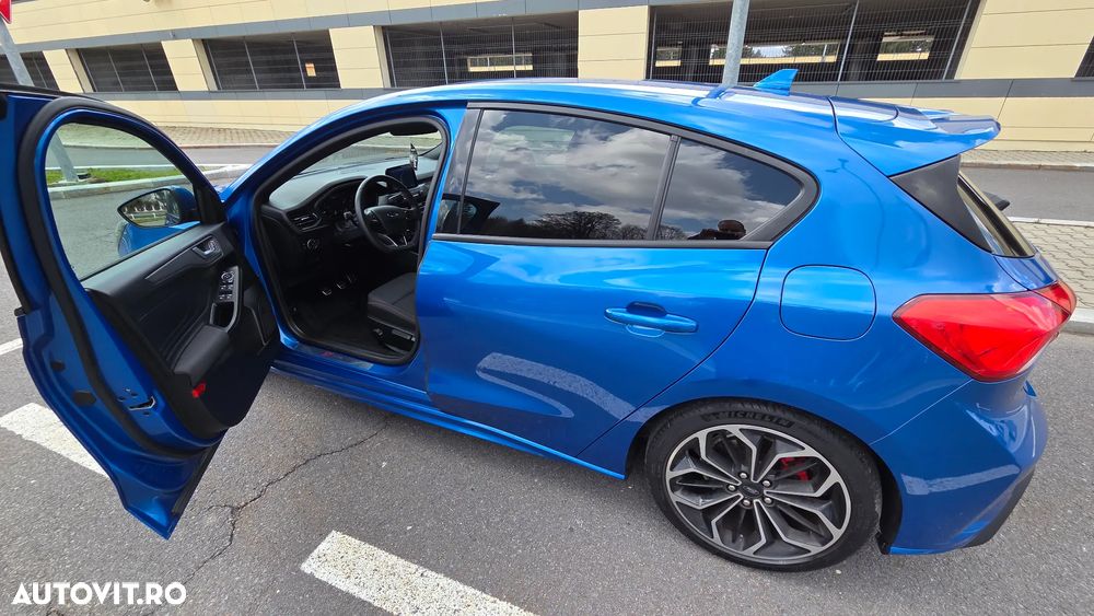 Ford Focus 1.5 EcoBoost ST-Line - 24