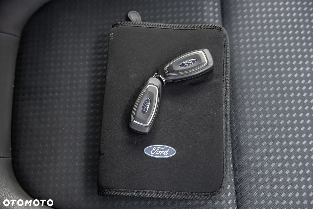 Ford Focus 1.0 EcoBoost ST-Line - 35