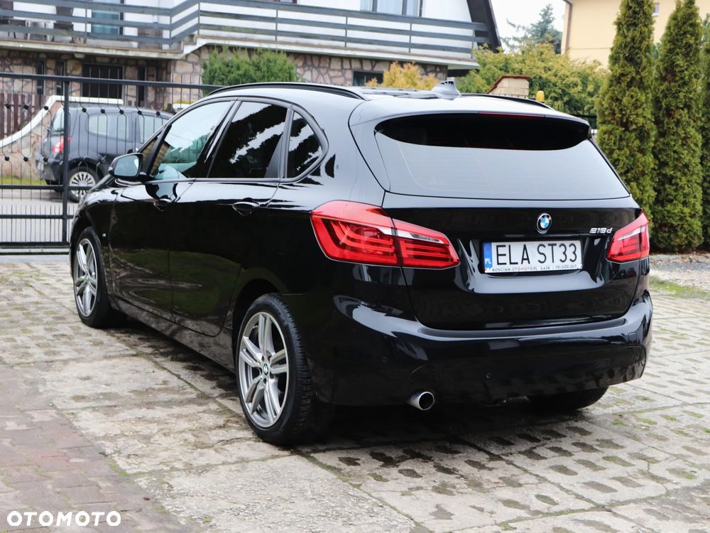 BMW Seria 2 218d - 10
