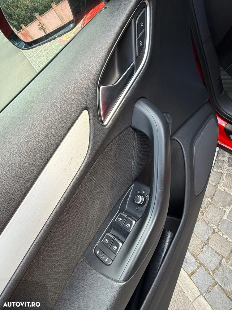 Audi Q3 2.0 35 TDI S tronic quattro S Line - 11