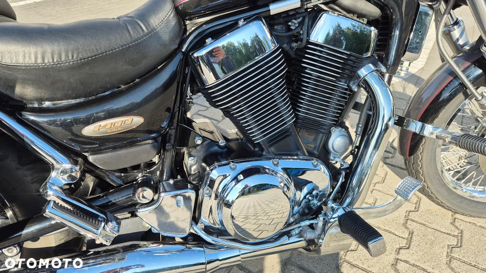 Suzuki Intruder - 5