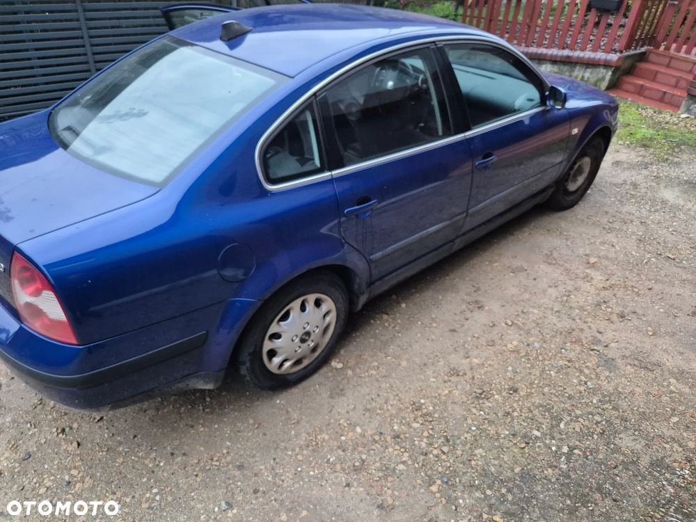 Volkswagen Passat 2.0 Comfortline - 5