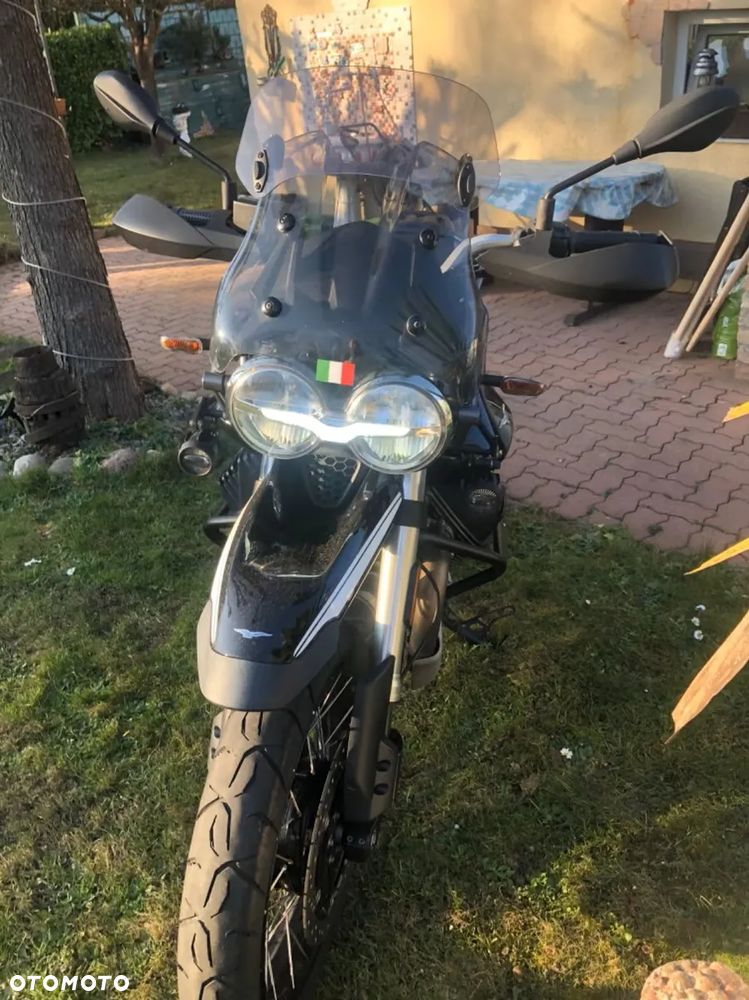 Moto Guzzi V85 - 10