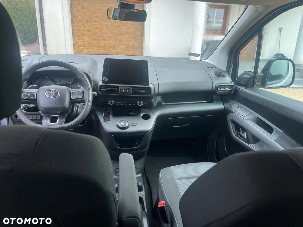 Toyota Proace City Verso Long 1.2 D-4T Business - 12