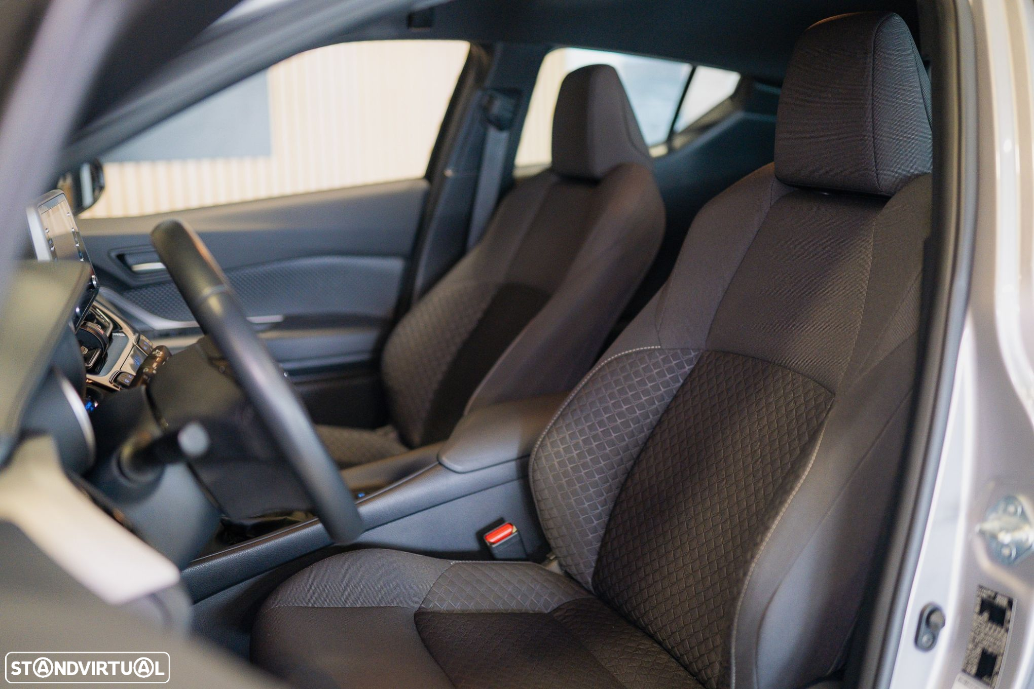 Toyota C-HR 1.8 Hybrid Comfort - 6