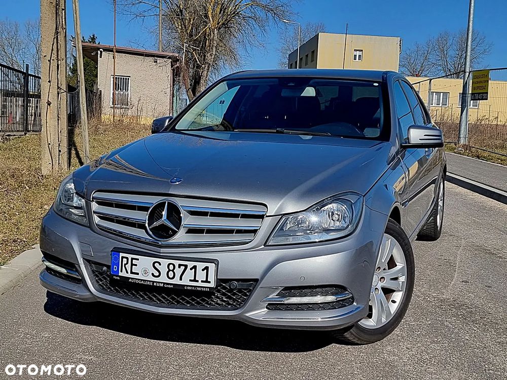 Mercedes-Benz Klasa C 180 CGI BlueEFFICIENCY Avantgarde - 1