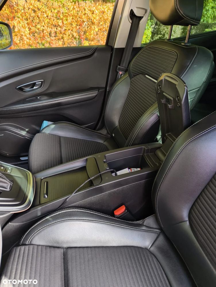 Renault Grand Scenic ENERGY dCi 110 EDC INTENS - 23
