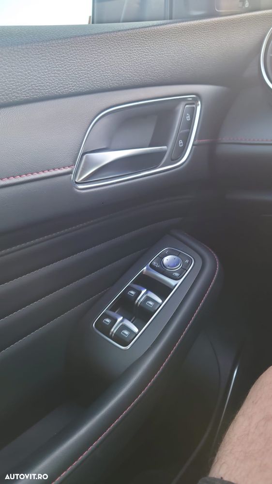 MG EHS 1.5 T-GDi AT PHEV Exclusive - 11