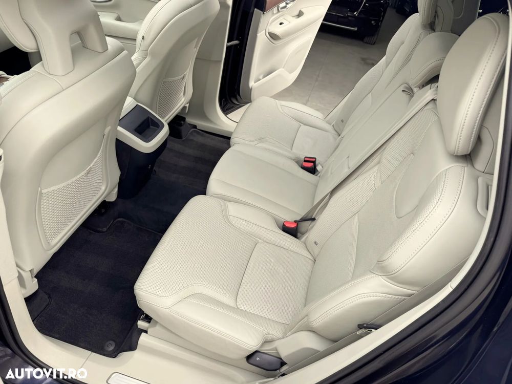 Volvo XC 90 D5 AWD Geartronic Inscription - 17