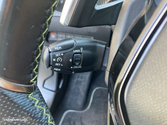 Peugeot 2008 1.5 BlueHDi GT EAT8 - 23