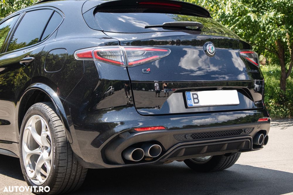 Alfa Romeo Stelvio 2.9 V6 Turbo AWD AT8 Quadrifoglio - 17