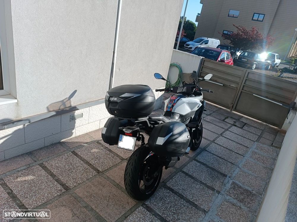 BMW F 900 XR M Performance - 9