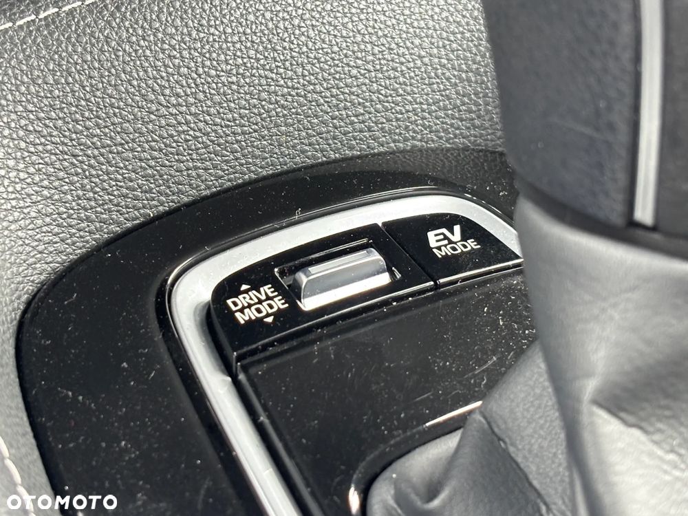 Toyota Corolla 1.8 Hybrid Executive - 27