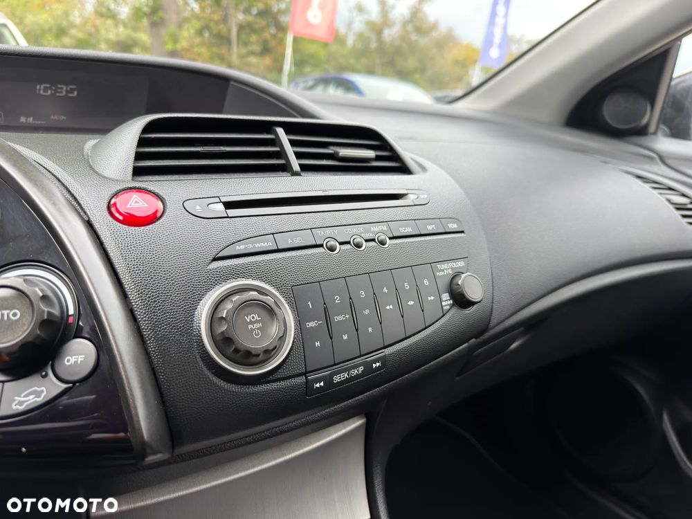 Honda Civic 1.8 Executive - 30
