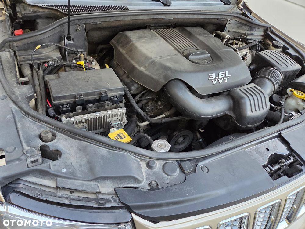 Jeep Grand Cherokee - 30