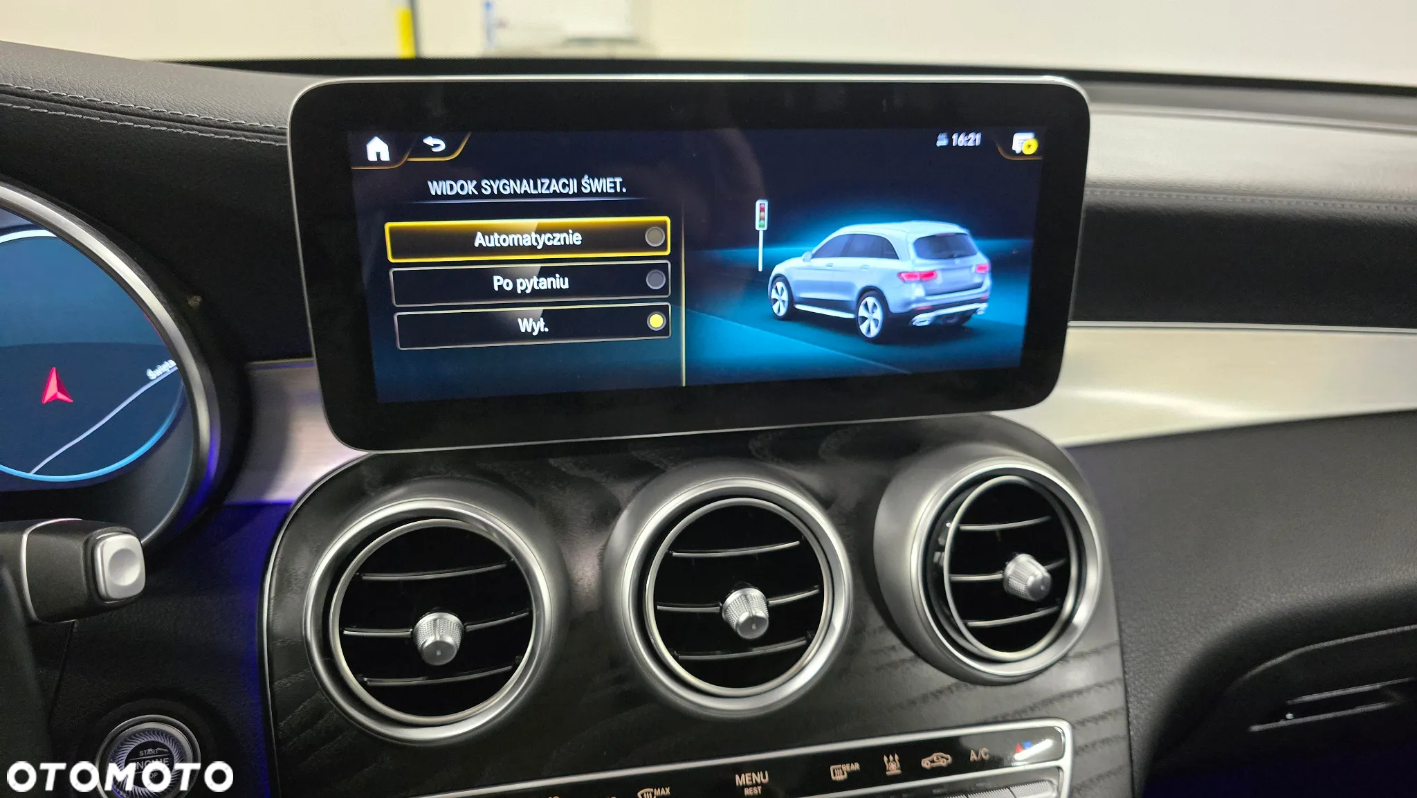 Mercedes-Benz GLC 300 de 4Matic 9G-TRONIC AMG Line Plus - 31
