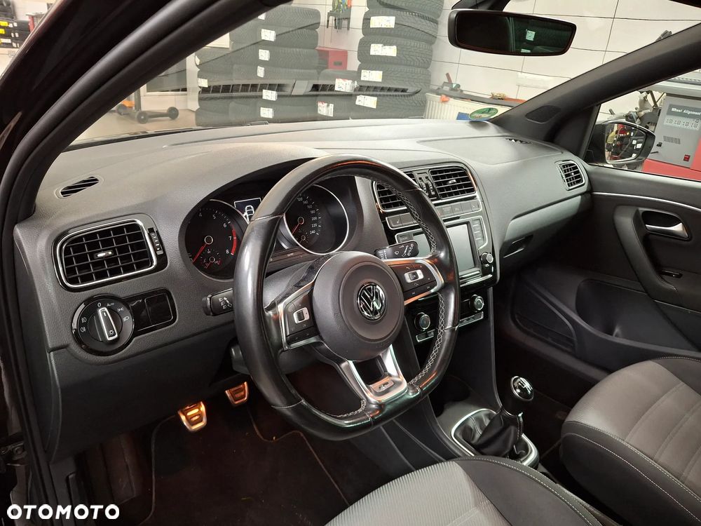 Volkswagen Polo - 6