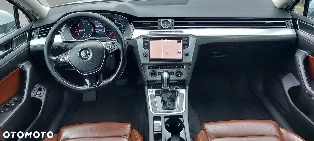 Volkswagen Passat Variant 2.0 TDI DSG (BlueMotion Technology) Highline - 9
