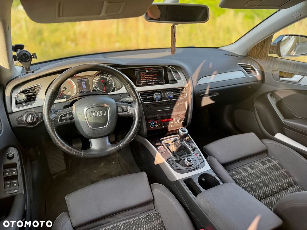 Audi A4 Avant - 4