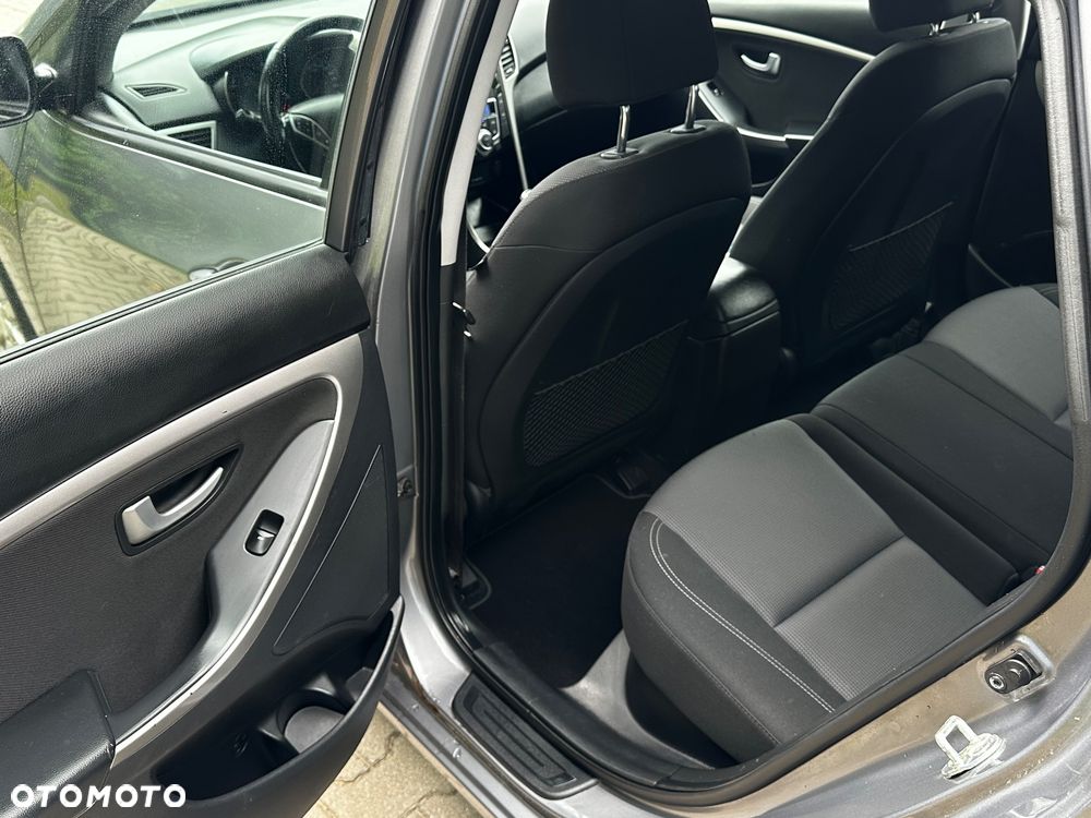 Hyundai i30 i30cw 1.4 CRDi Advantage - 33