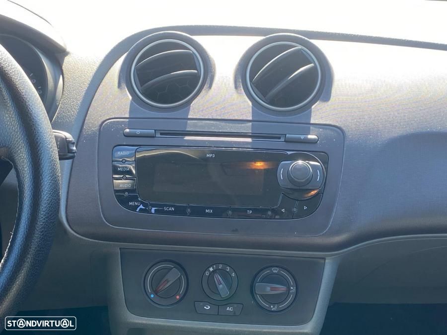 SEAT Ibiza 1.4 TDI Style DPF - 6