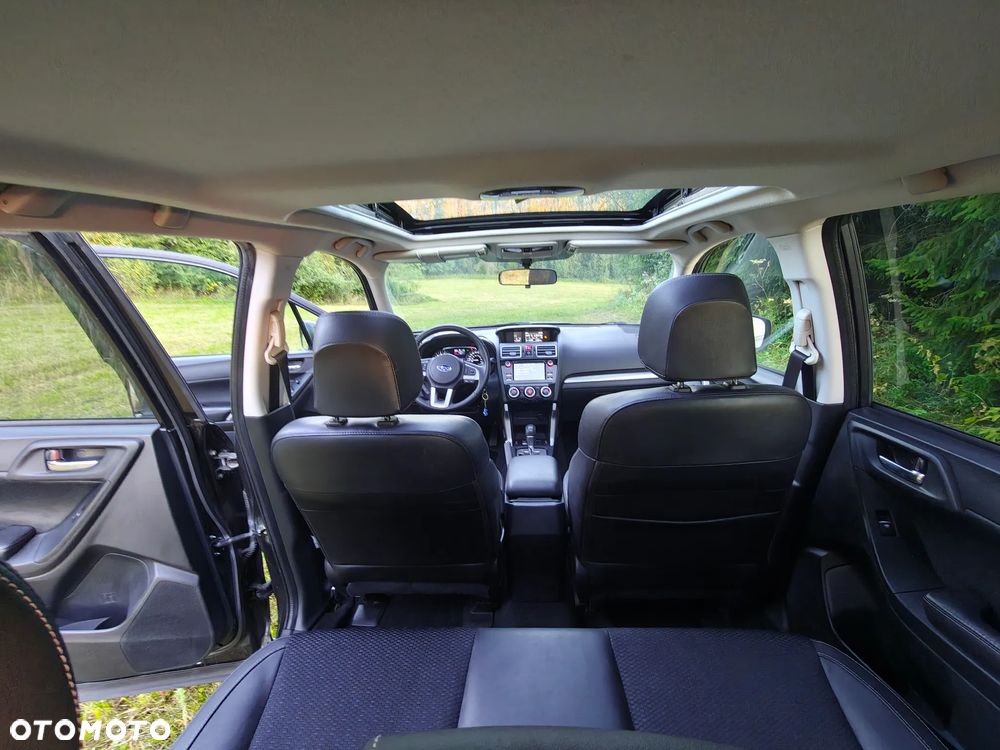 Subaru Forester 2.0 XT Comfort Lineartronic - 32
