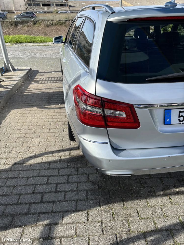 Mercedes-Benz E 300 Bluetec Hybrid Avantgarde - 4