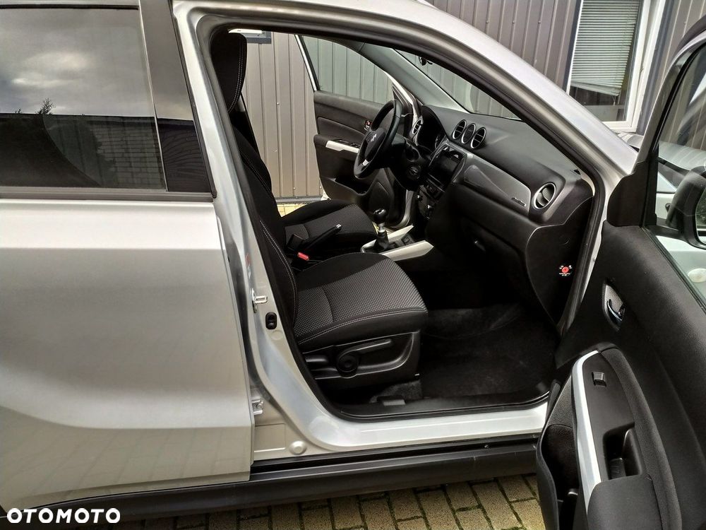 Suzuki Vitara 1.6 DDiS (4x4) Allgrip Comfort - 27