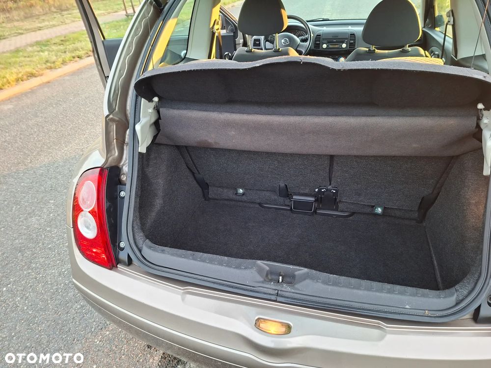Nissan Micra - 5