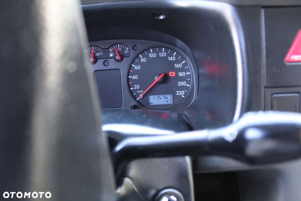 Volkswagen Caravelle GL - 18