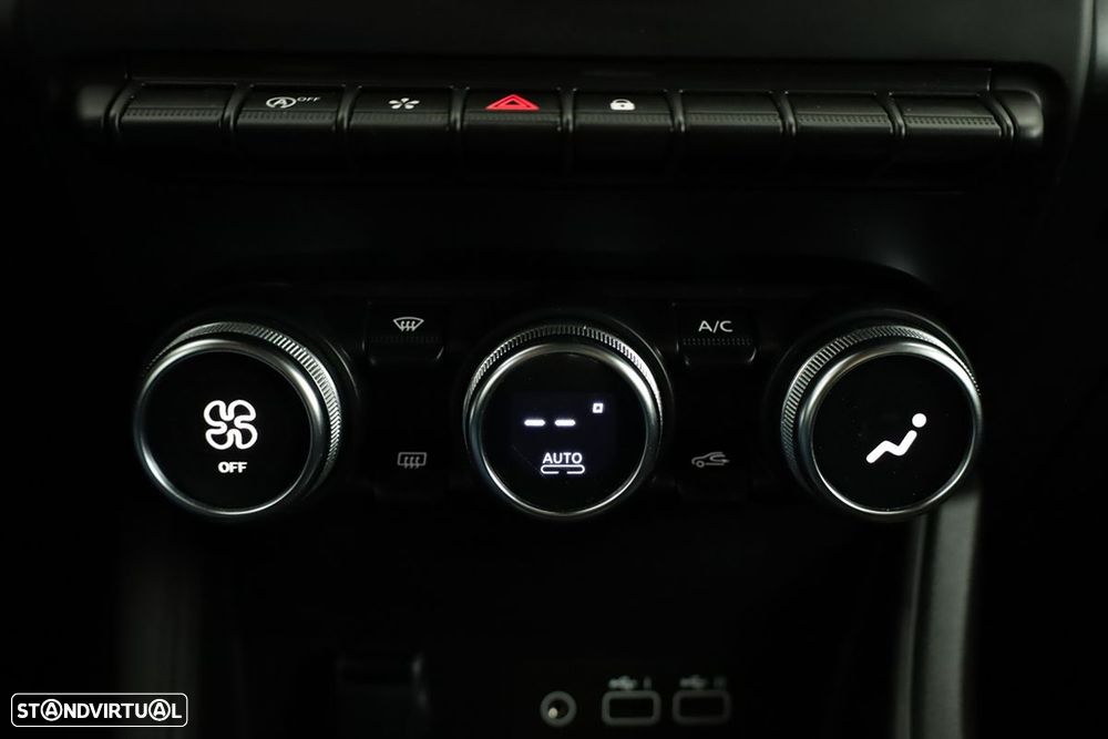 Renault Captur 1.0 TCe Techno Bi-Fuel - 13