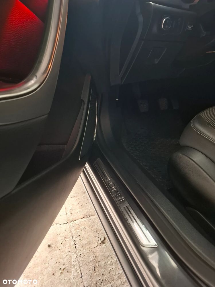 Opel Astra 1.4 T Cosmo - 15