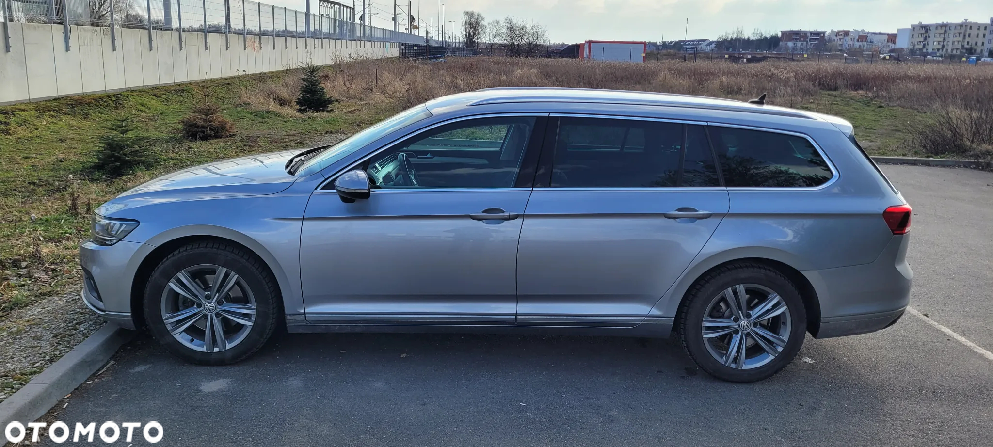 Volkswagen Passat 2.0 TSI Elegance DSG - 2