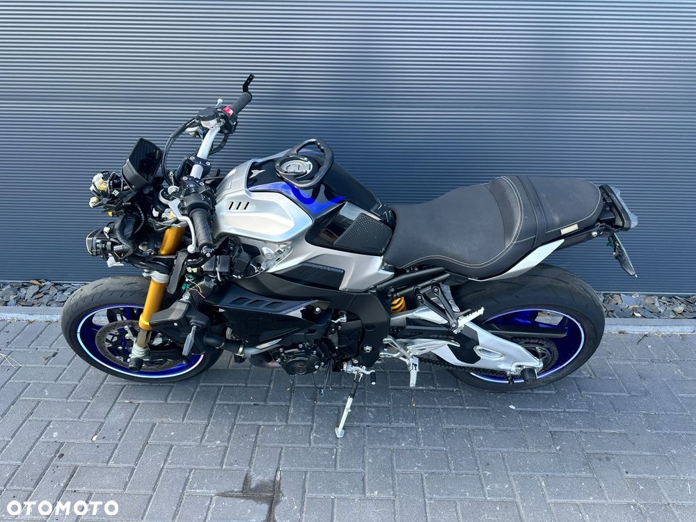 Yamaha MT - 2