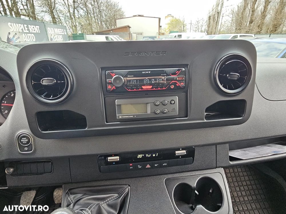 Mercedes-Benz Sprinter - 17