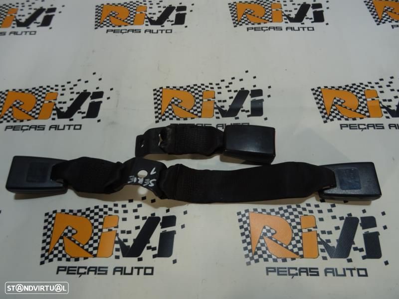 Encaixe De Cinto Traseiro Bmw 1 (E87)  Encaixe De Cinto Bmw Serie 1 E8 - 6