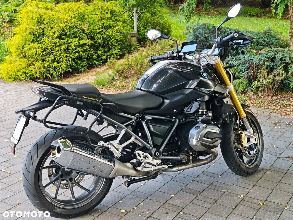 BMW R - 22