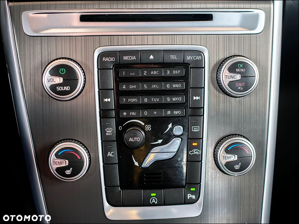 Volvo XC 60 - 22