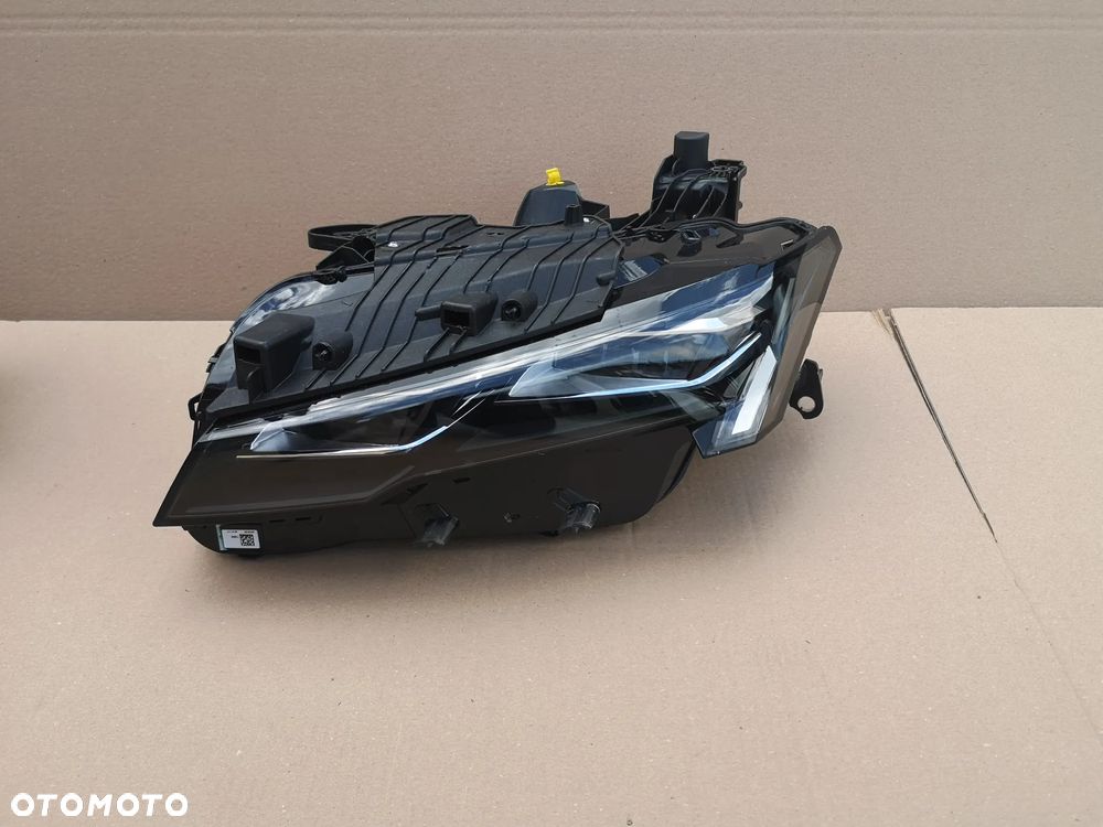 REFLEKTOR LAMPA LEWA PEUGEOT 308 T10 OD 2021 MATRIX - 1