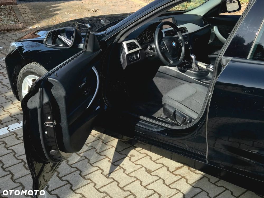 BMW 3GT 320d Advantage - 21