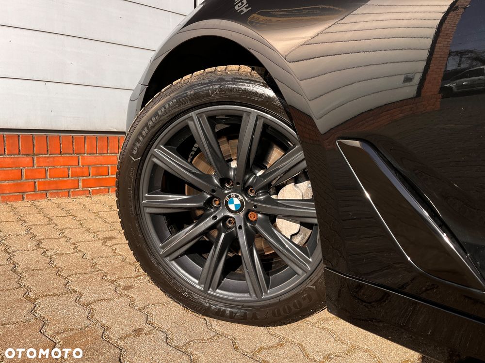 BMW Seria 5 530d Sport Line - 2