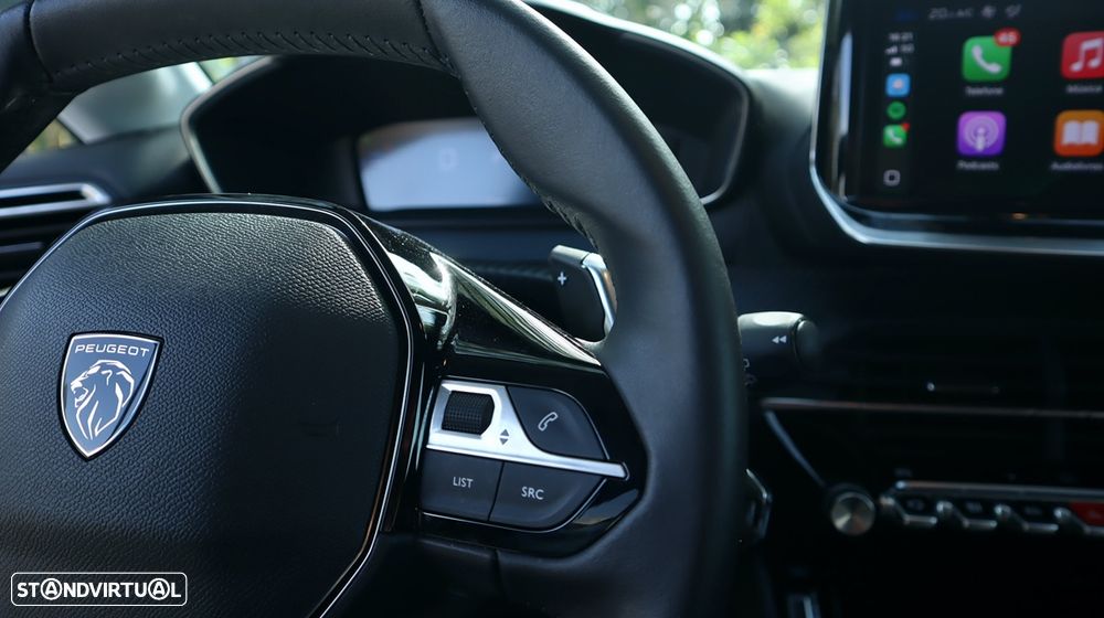Peugeot 208 1.2 Hybrid Allure e-DCS6 - 37
